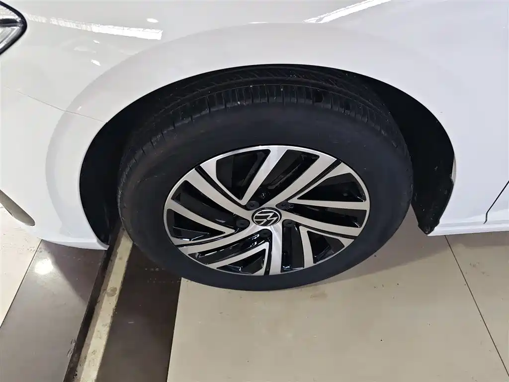 Volkswagen Lavida 2024 Model 300TSI DSG Starlight Leading Edition фото 25