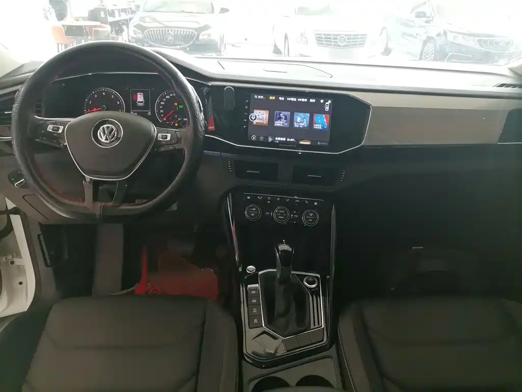 Volkswagen Tayron 2019 330TSI 2WD Luxury China VI фото 6