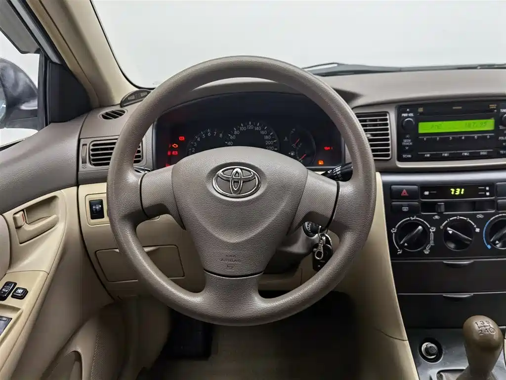 Toyota Corolla 2010 1.6L Manual Classic Edition фото 11