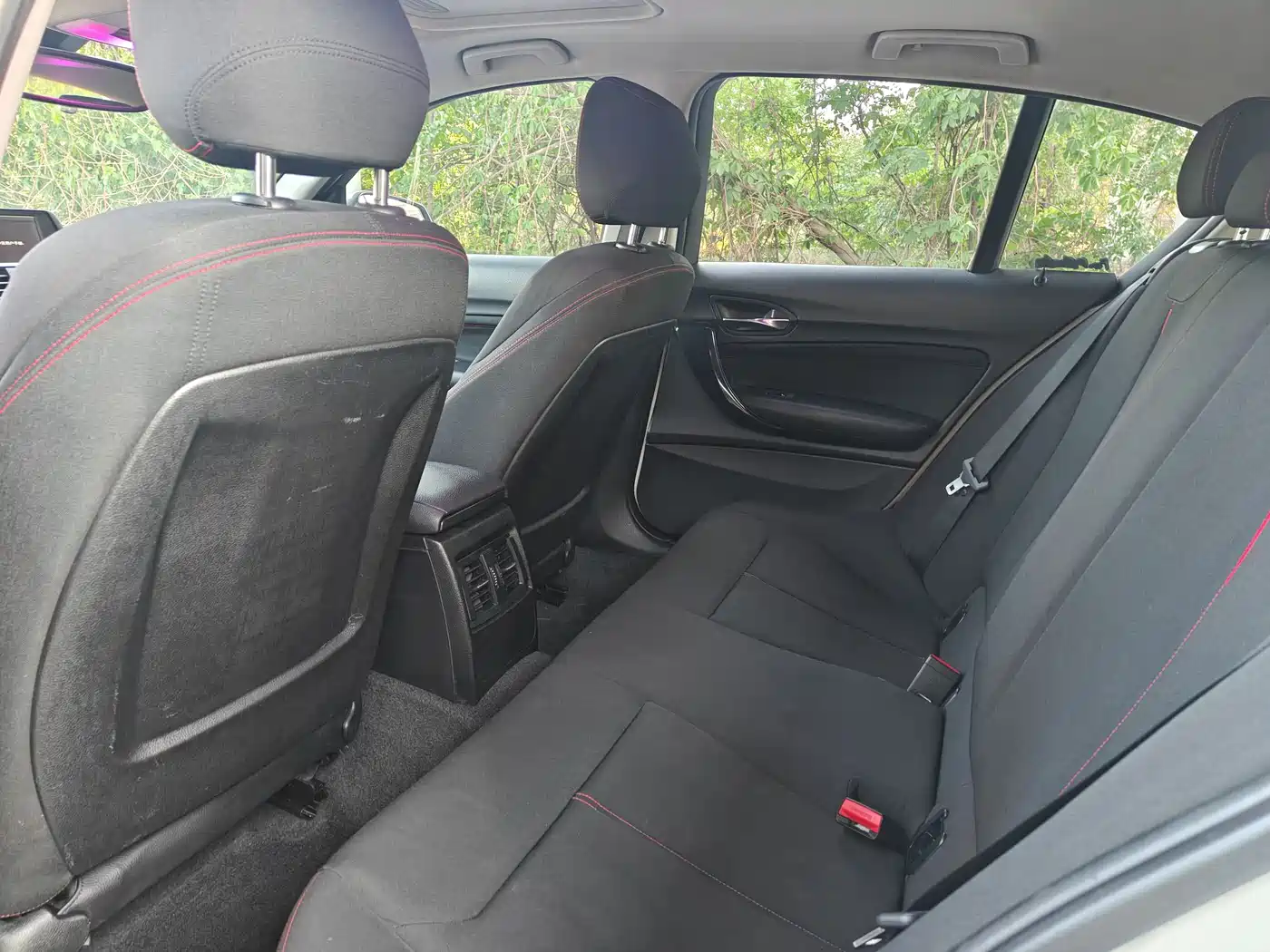 BMW 1 Series (Import) 2013 Facelift 118i Sport Model фото 5