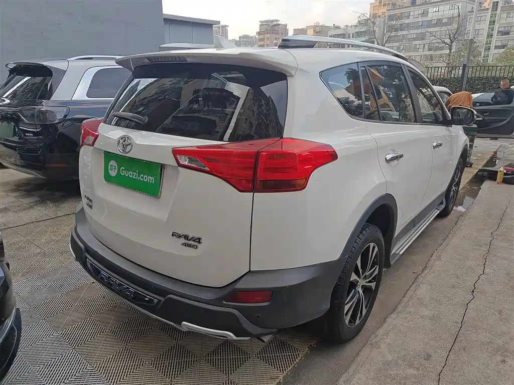 Toyota RAV4 Rongfang 2013 2.5L Auto 4WD Luxury фото 5
