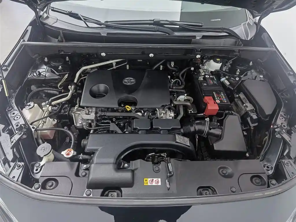 Toyota Wildlander 2020 2.0L CVT 2WD Luxury Edition фото 6