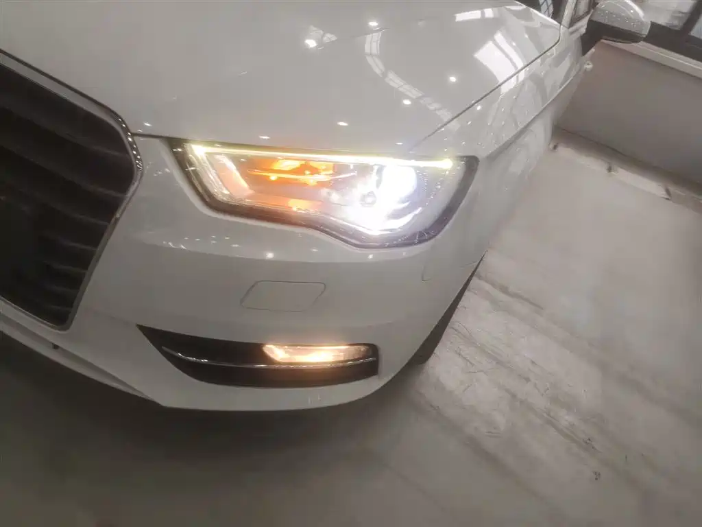 Audi A3 2016 Sportback 35 TFSI Progressive фото 24