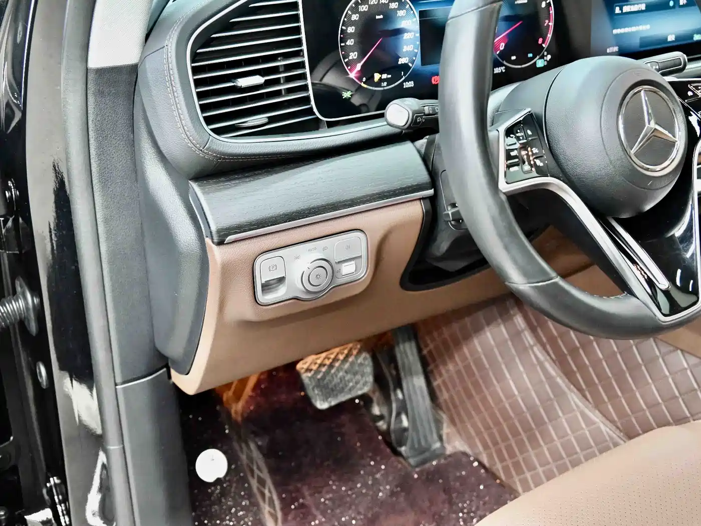 Mercedes-Benz GLE 2024 GLE 450 4MATIC Luxury фото 27