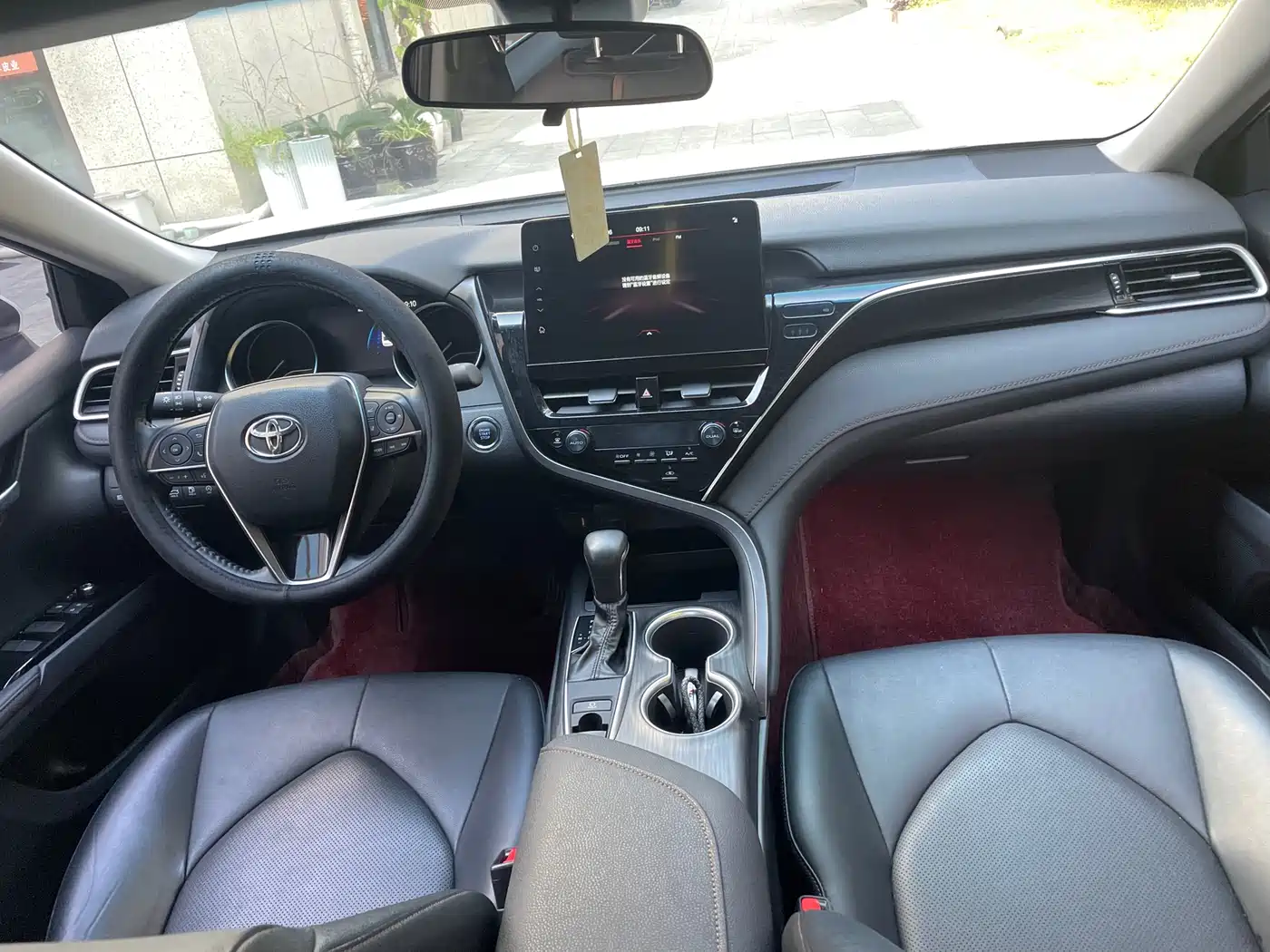 Toyota Camry 2023 2.0G Luxury Edition фото 14
