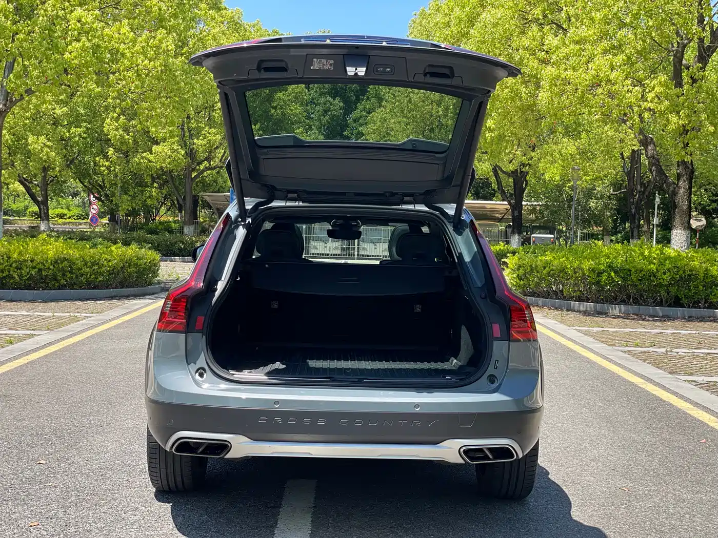Volvo V90 2022 Cross Country B5 AWD Inscription фото 20