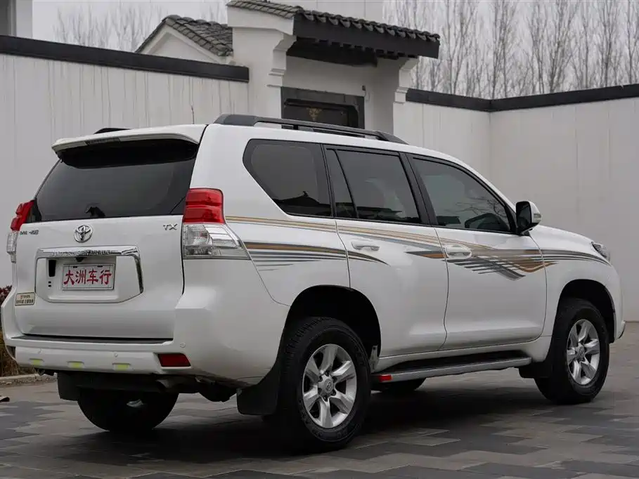 Toyota Prado 2010 4.0L Automatic TX-L фото 5