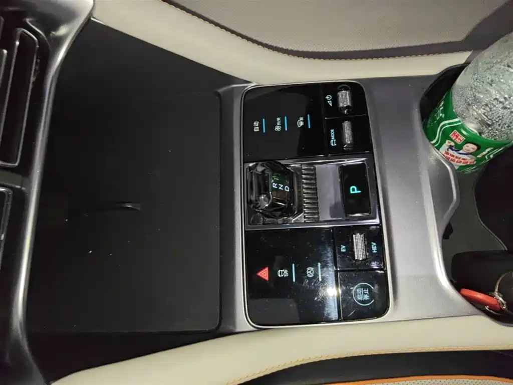 BYD Song PLUS PHEV 2023 Champion Edition DM-i 110KM Flagship PLUS фото 14