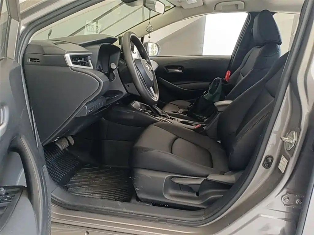 Toyota Corolla 2021 1.2T S-CVT Pioneer Edition фото 16