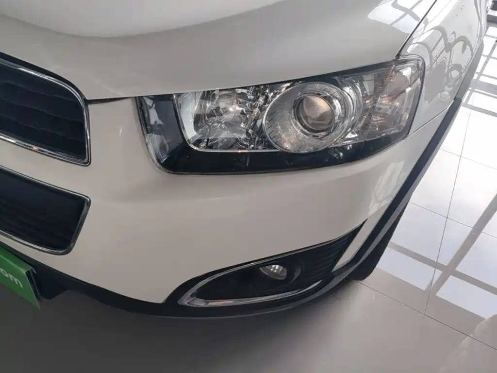 Photo 24 - Chevrolet Captiva
