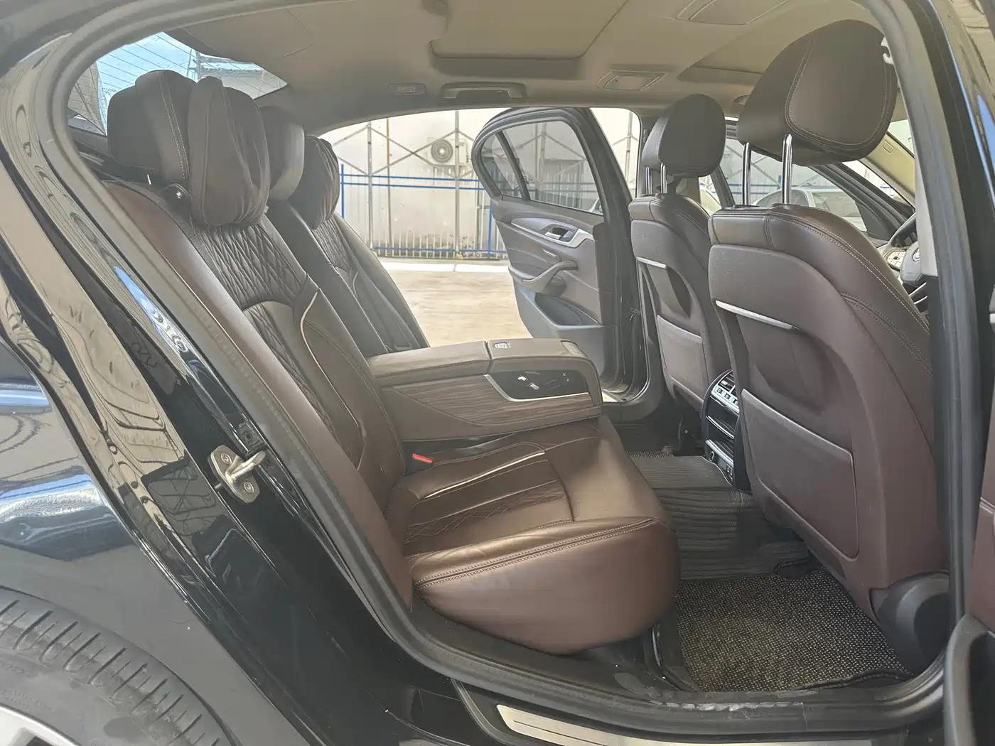 BMW 5 Series 2020 530Li Leading Luxury Package фото 21