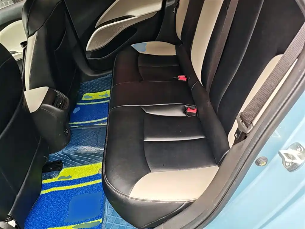 Buick Velite 6 2020 Plug-in Hybrid Connected Fashion Edition фото 17