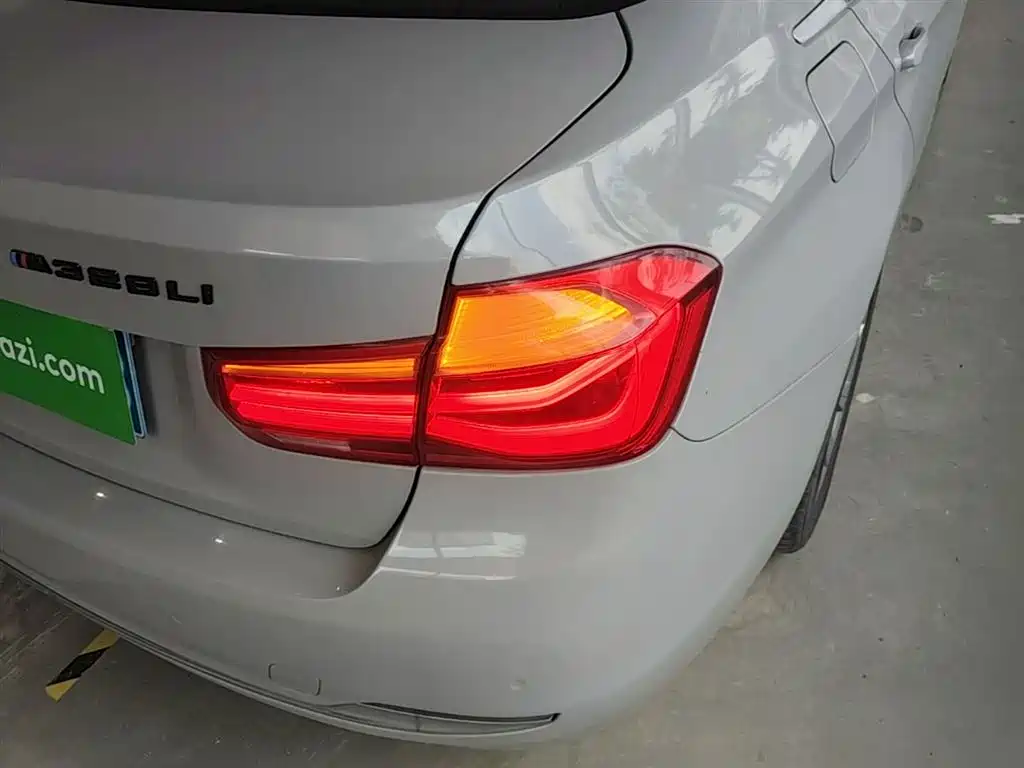 BMW 3 Series 2016 328Li Fashion фото 8
