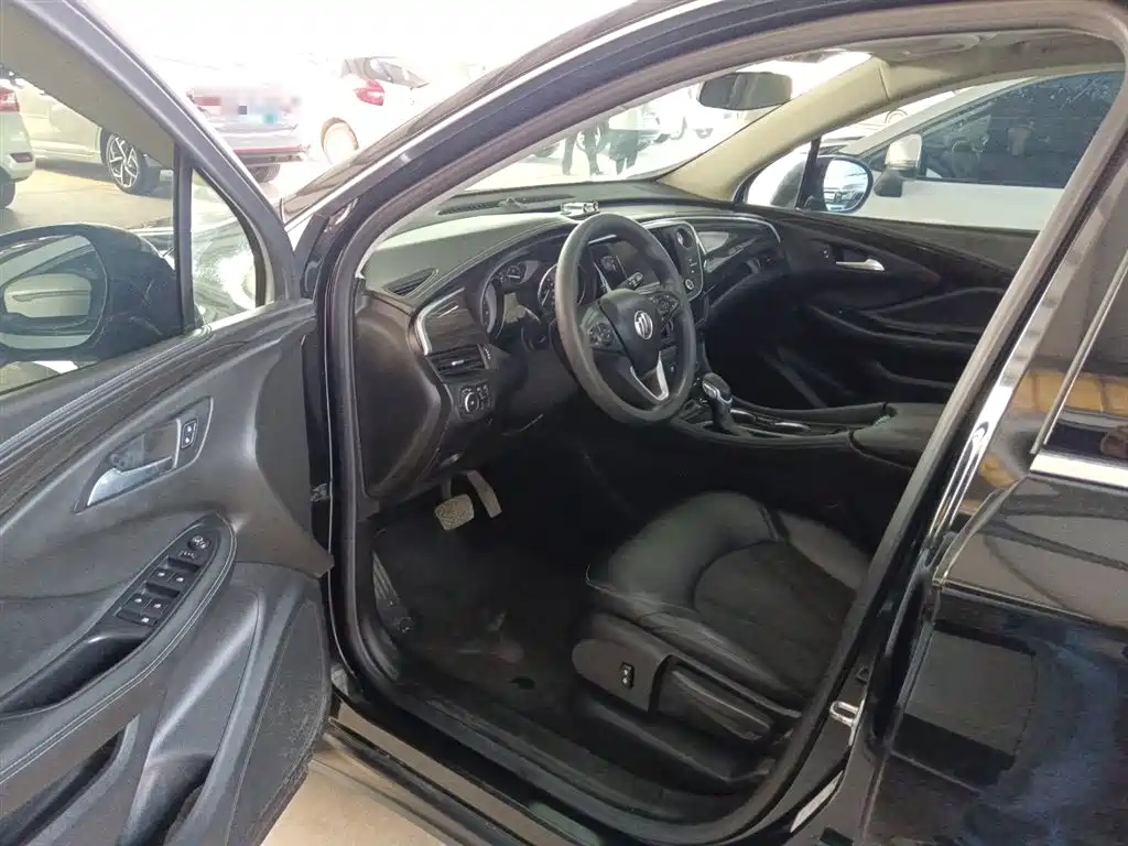 Buick Envision Plus 2020 20T FWD Leading фото 12