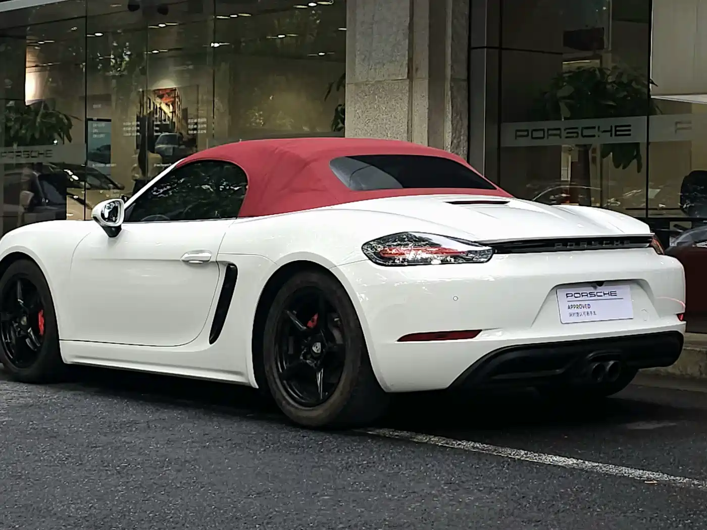 Porsche 718 2016 Boxster 2.0T фото 4