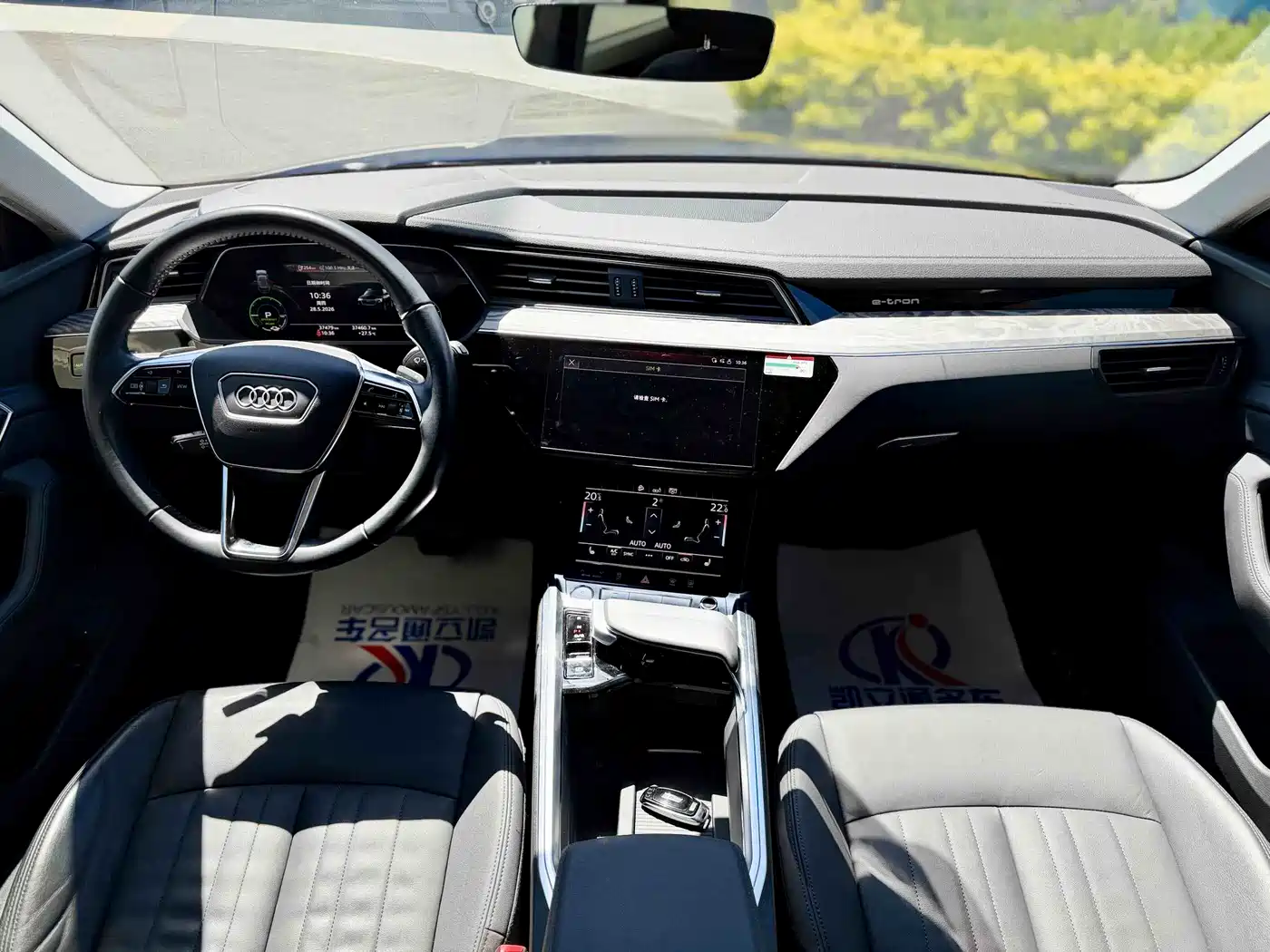 Audi e-tron (Import) 2019 55 quattro Fashion фото 10