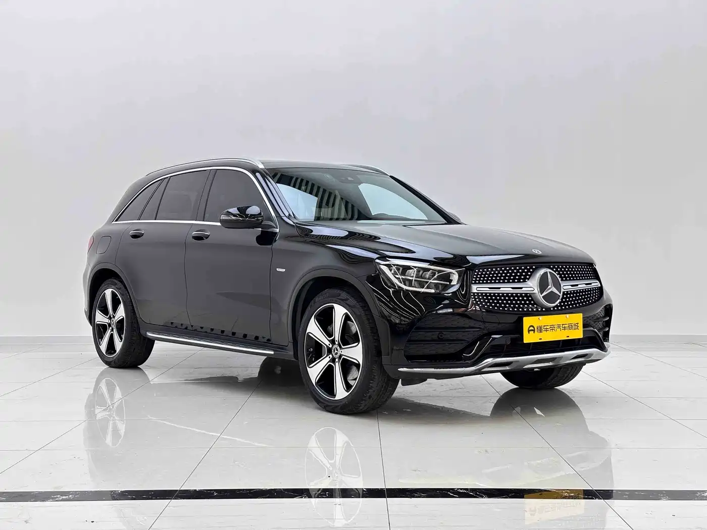 Mercedes-Benz GLC 2022 GLC 300 L 4MATIC Dynamic Collector's Edition фото 3