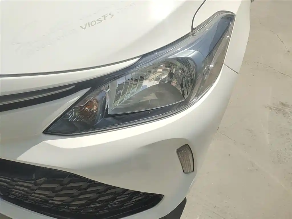 Toyota Vios FS 2017 1.3L Manual Pioneer Edition фото 24