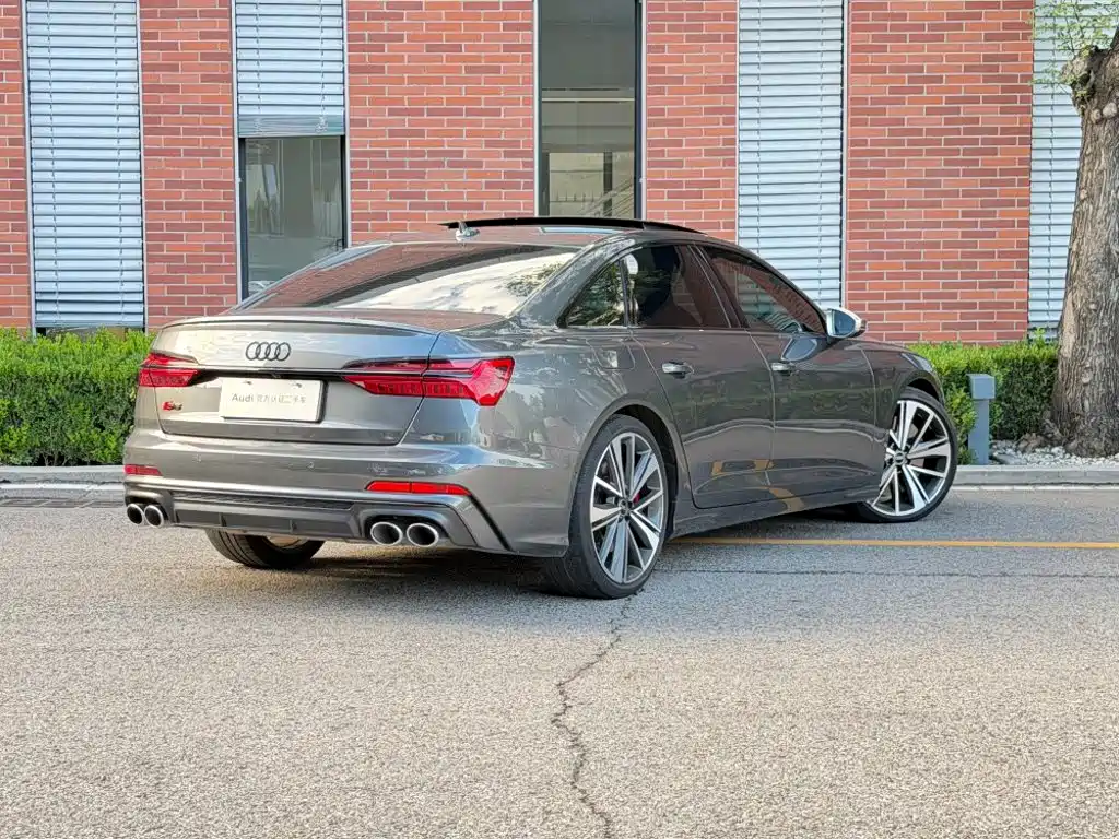 2023 Audi S6