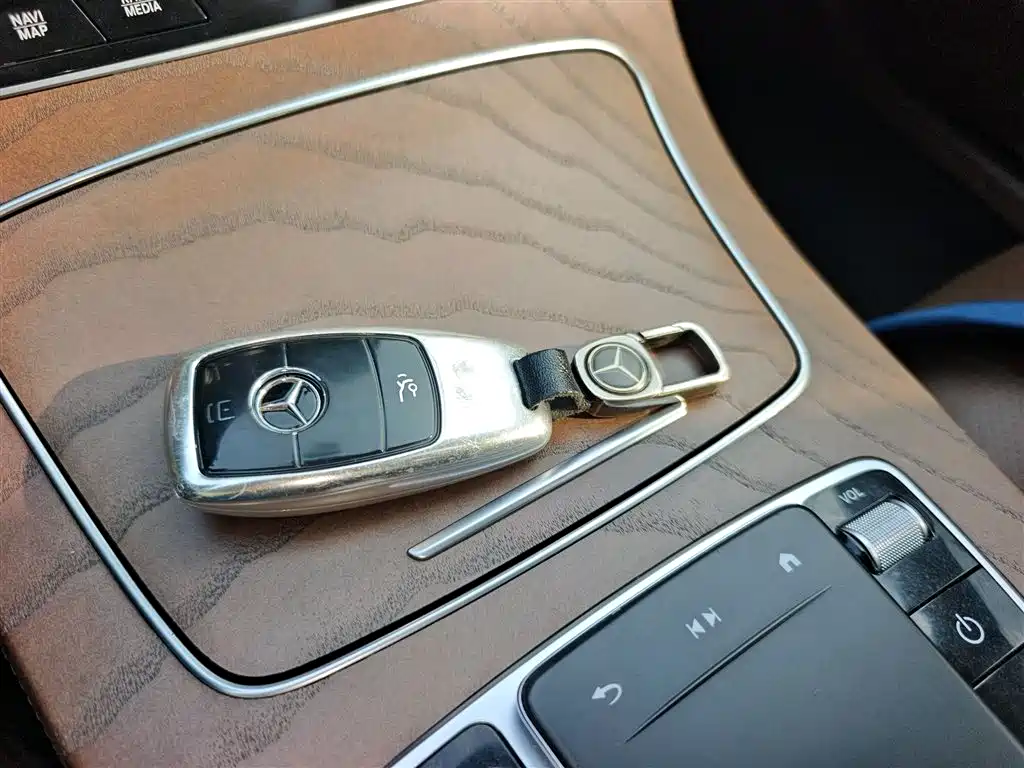 Mercedes-Benz E-Class 2022 Model Facelift III E 300 L Fashion фото 17