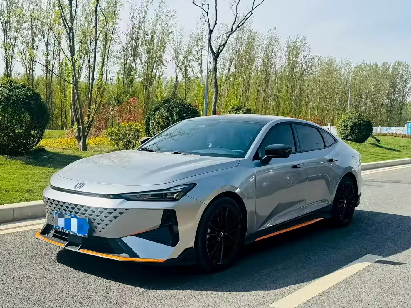 CHANGAN UNI-V