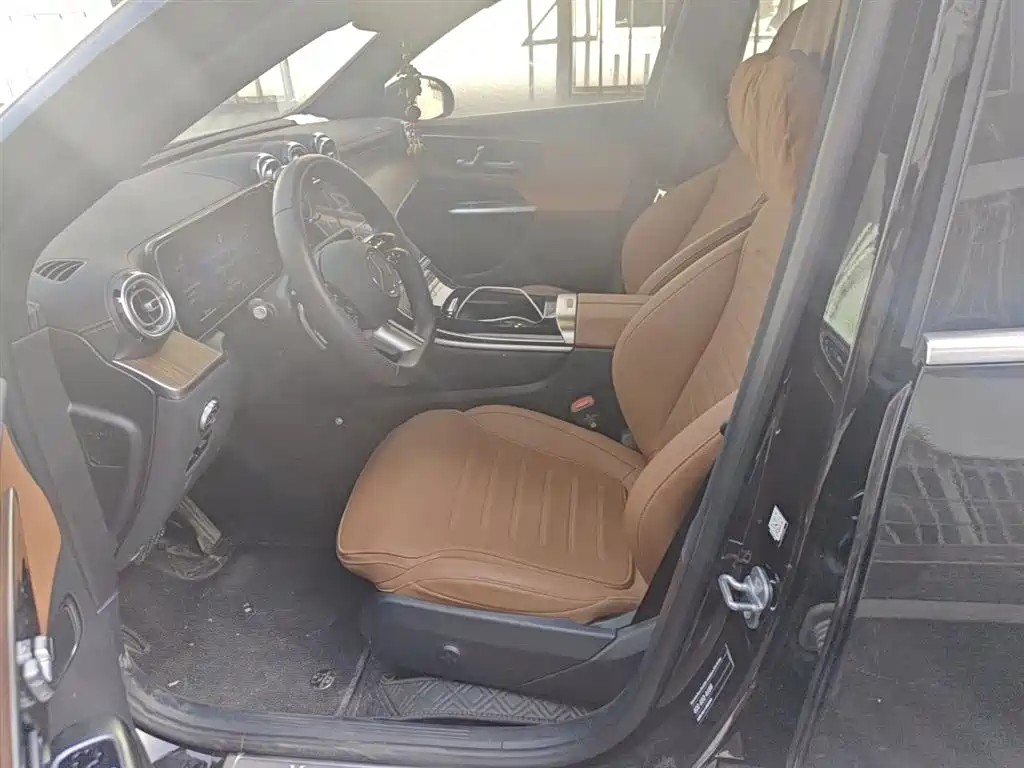 Mercedes-Benz GLC 2024 GLC 300 L 4MATIC Dynamic 7-seater фото 12