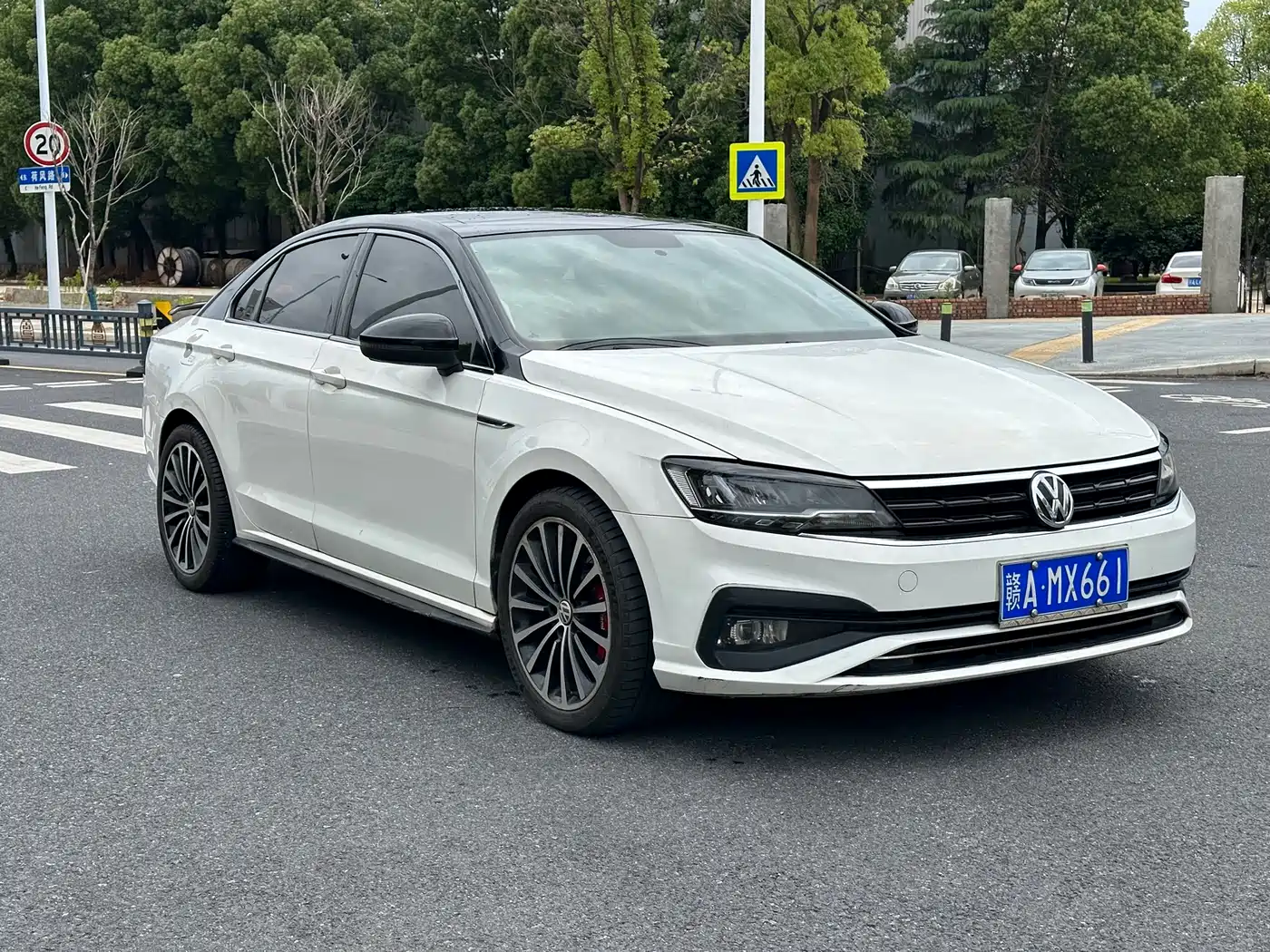 Volkswagen Lamando 2019 230TSI DSG Fashion Edition China VI фото 3