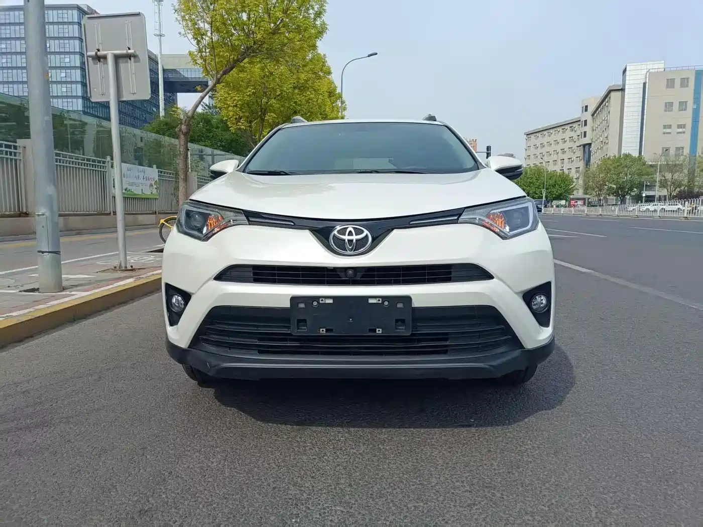 Toyota RAV4 Rongfang 2016 2.0L CVT 2WD Trend (China V) фото 2