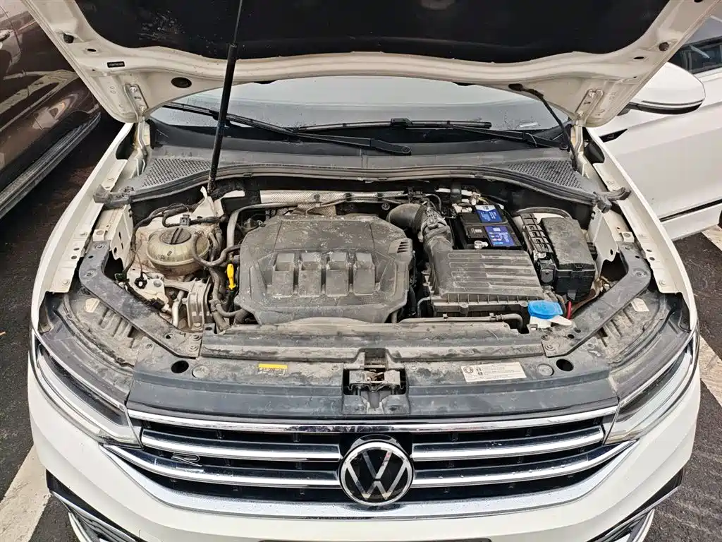 Volkswagen Tiguan L 2022 330TSI Auto 2WD R-Line Premium Edition фото 20