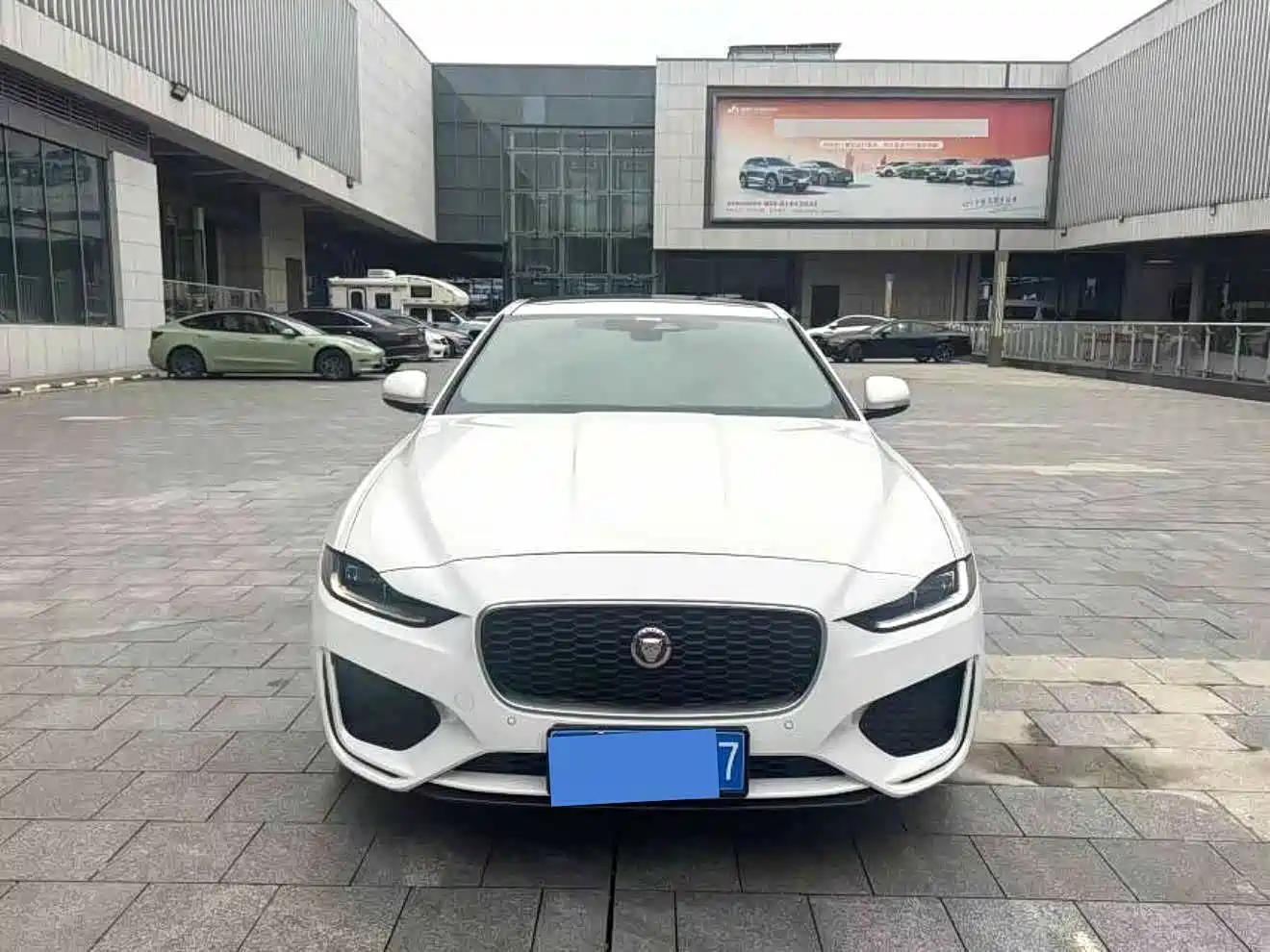 Jaguar XEL 2024 2024 Model 2.0T 250PS R-DYNAMIC S Progressive Sport Edition