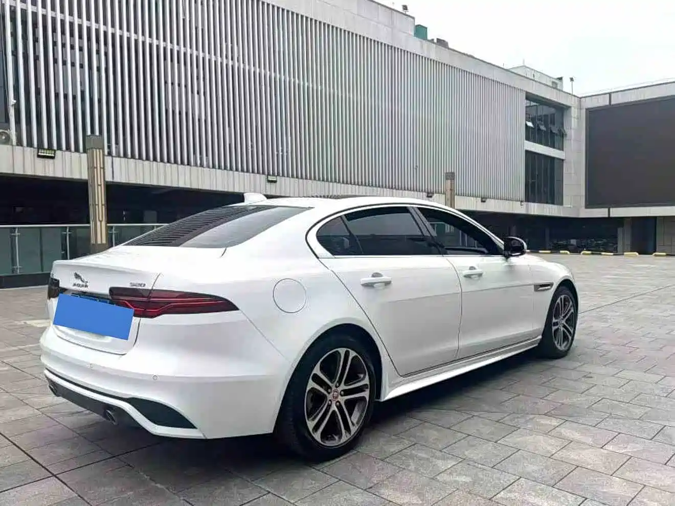 Jaguar XEL 2024 2024 Model 2.0T 250PS R-DYNAMIC S Progressive Sport Edition