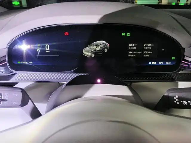 ZEEKR 7X 2025 Model 75kWh RWD Smart Driving Edition — фото 4