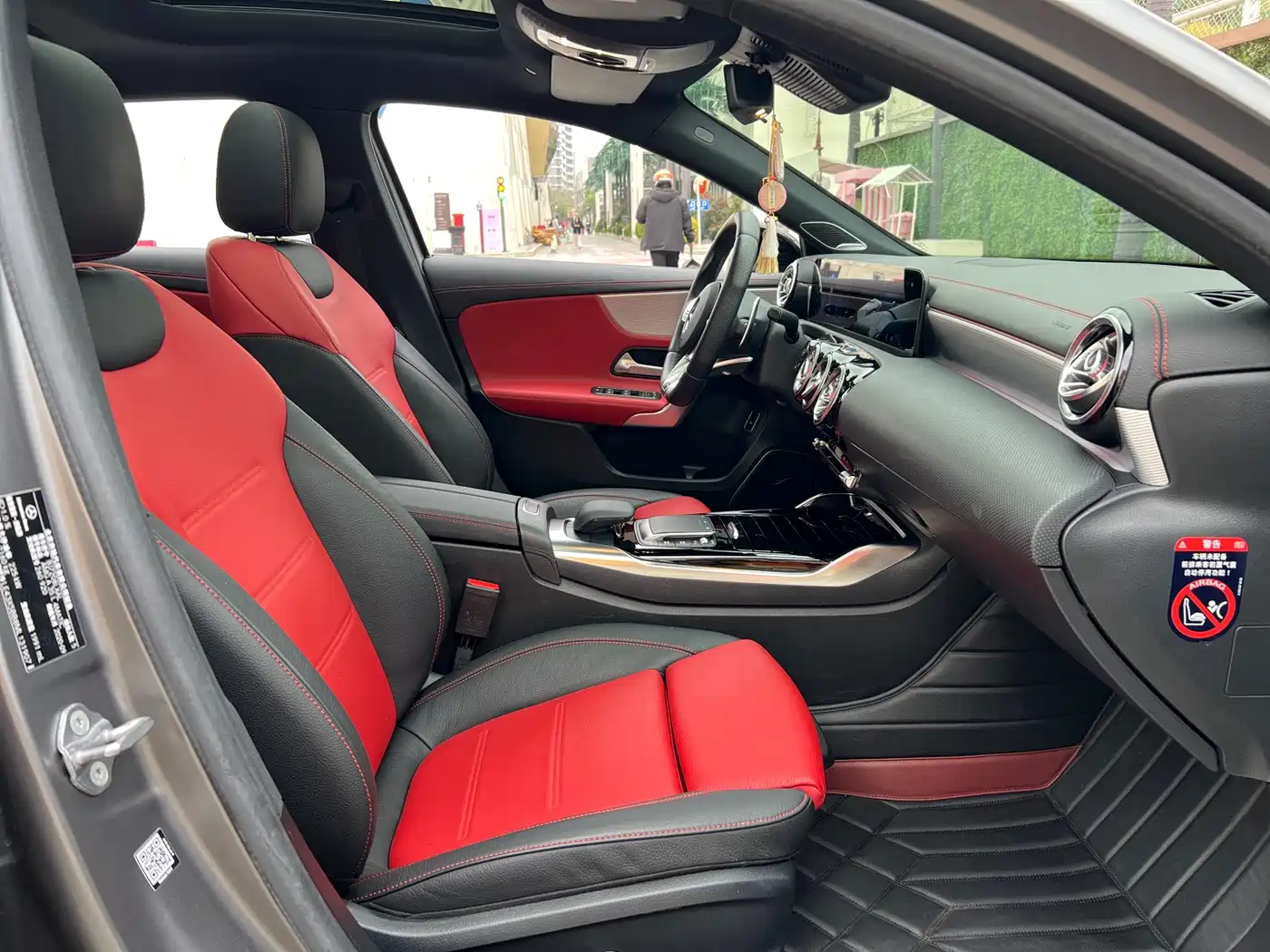 Mercedes-Benz A-Class AMG 2020 AMG A 35 L 4MATIC фото 12