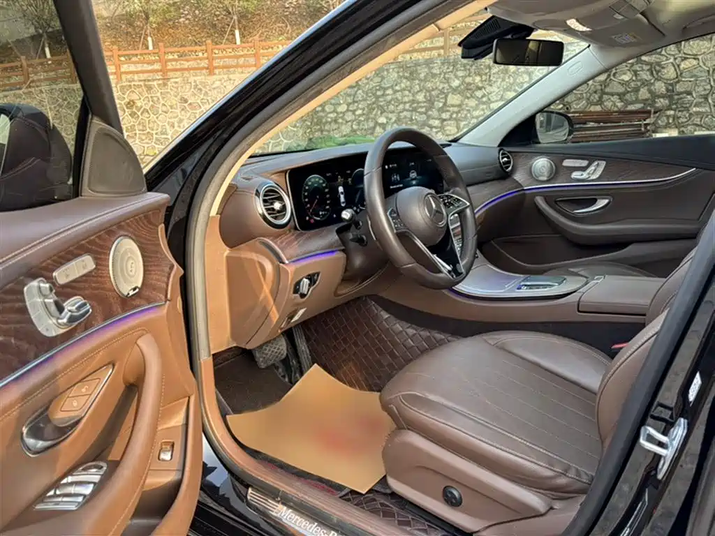 Mercedes-Benz E-Class 2023 E 300 L Luxury фото 25