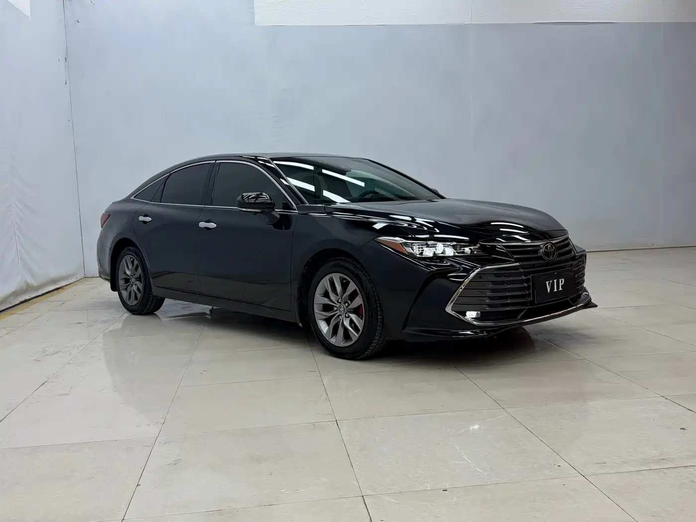 Toyota Avalon 2021 2.5L Luxury Edition фото 2