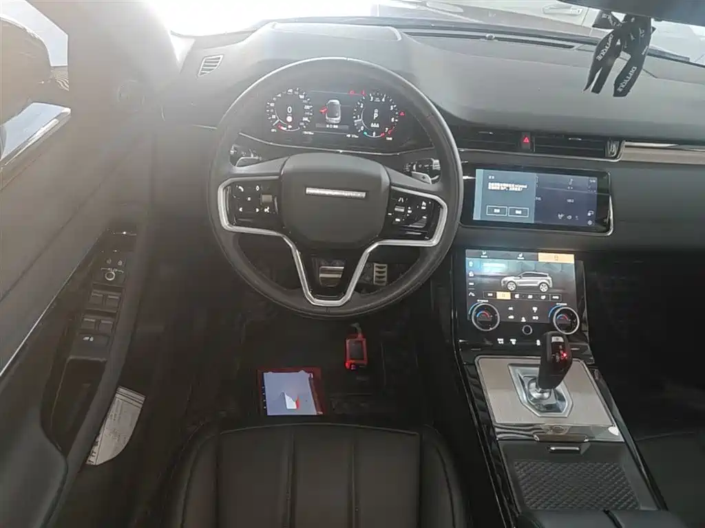 Land Rover Range Rover Evoque 2022 Facelift Range Rover Evoque L 249PS R-Dynamic Luxury фото 11