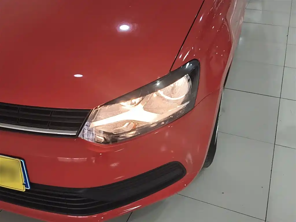 Volkswagen Polo 2016 1.4L Automatic Trend фото 18