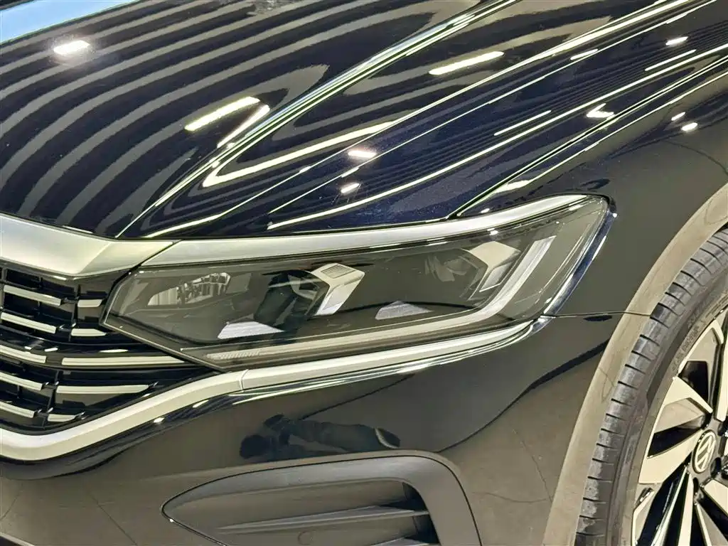 Volkswagen Passat 2024 380TSI Dragon Soaring Edition фото 8