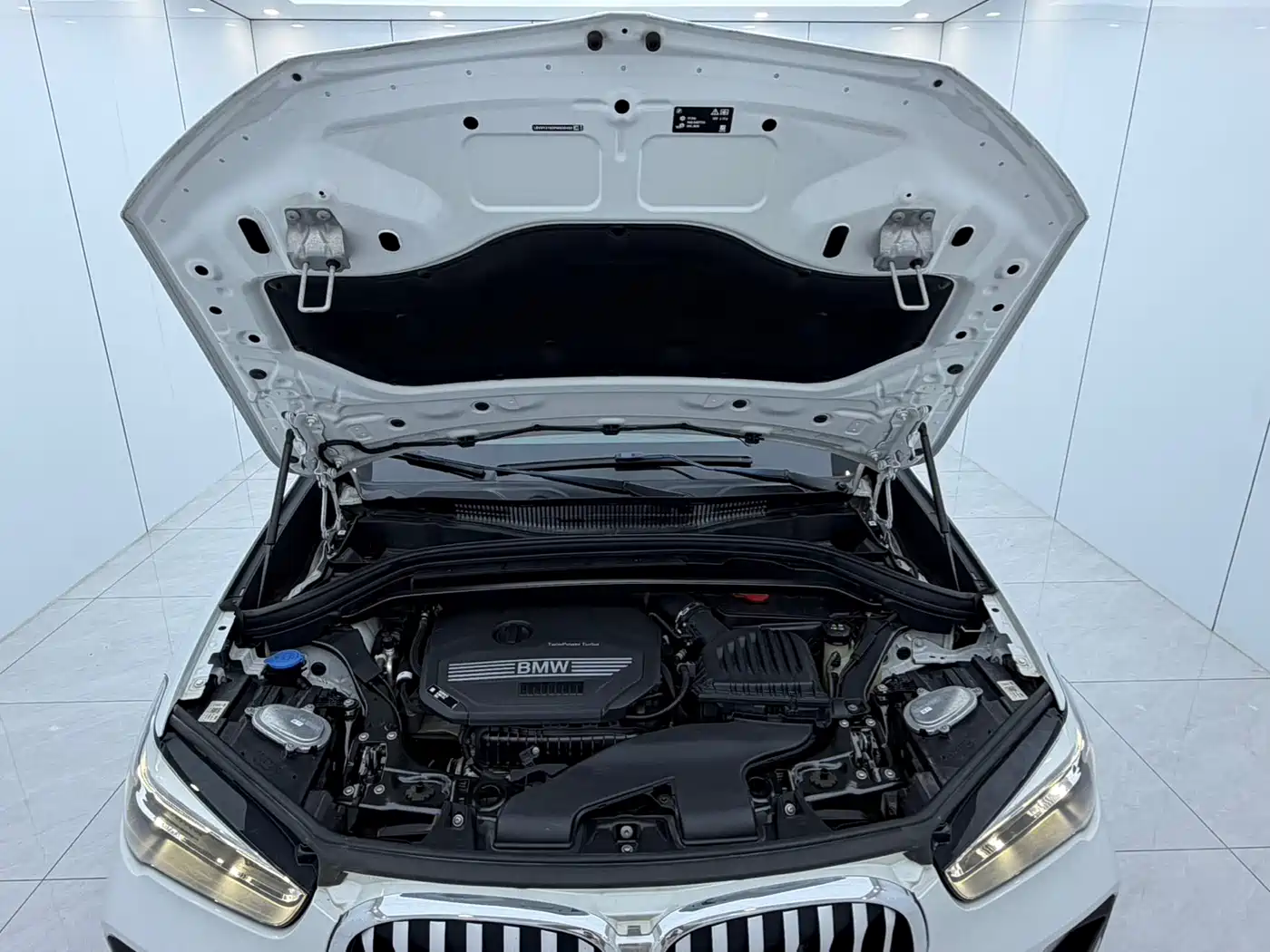 BMW X1 2022 sDrive20Li Fashion фото 18