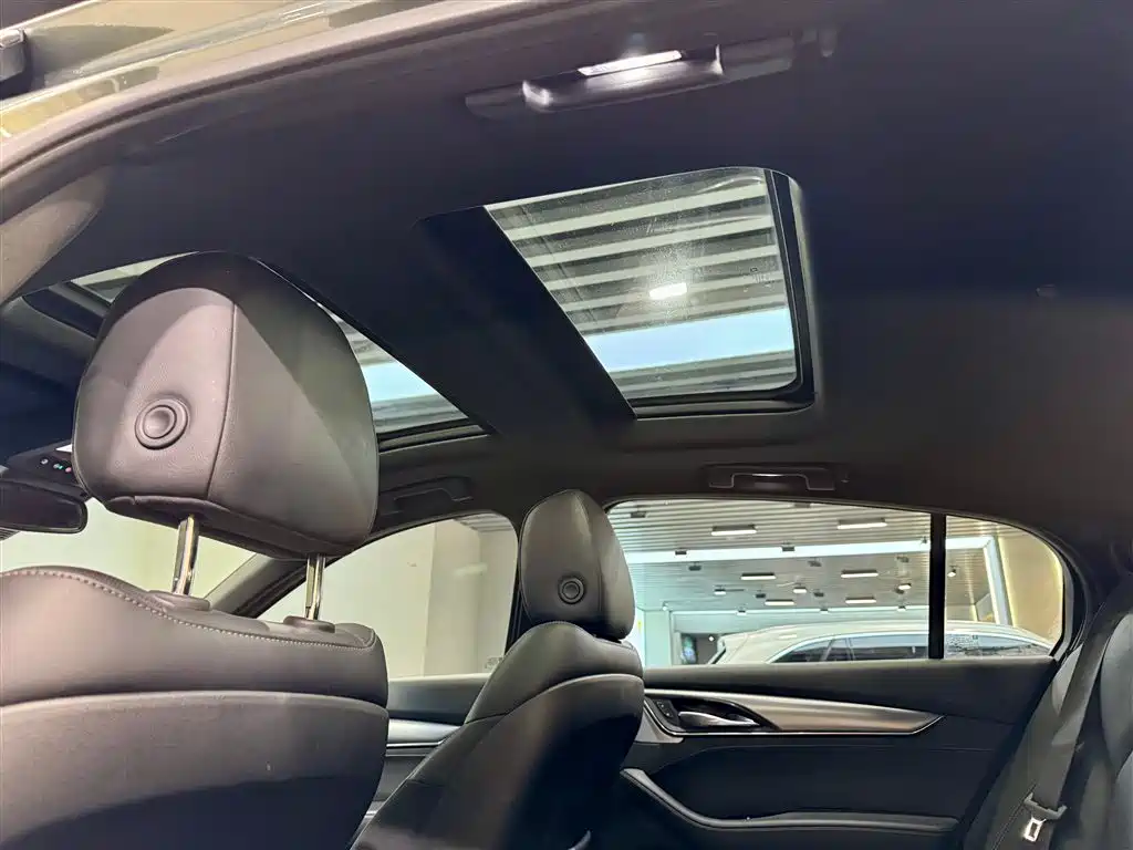 Cadillac CT5 2023 28T Luxury Style (Standard Edition) фото 28
