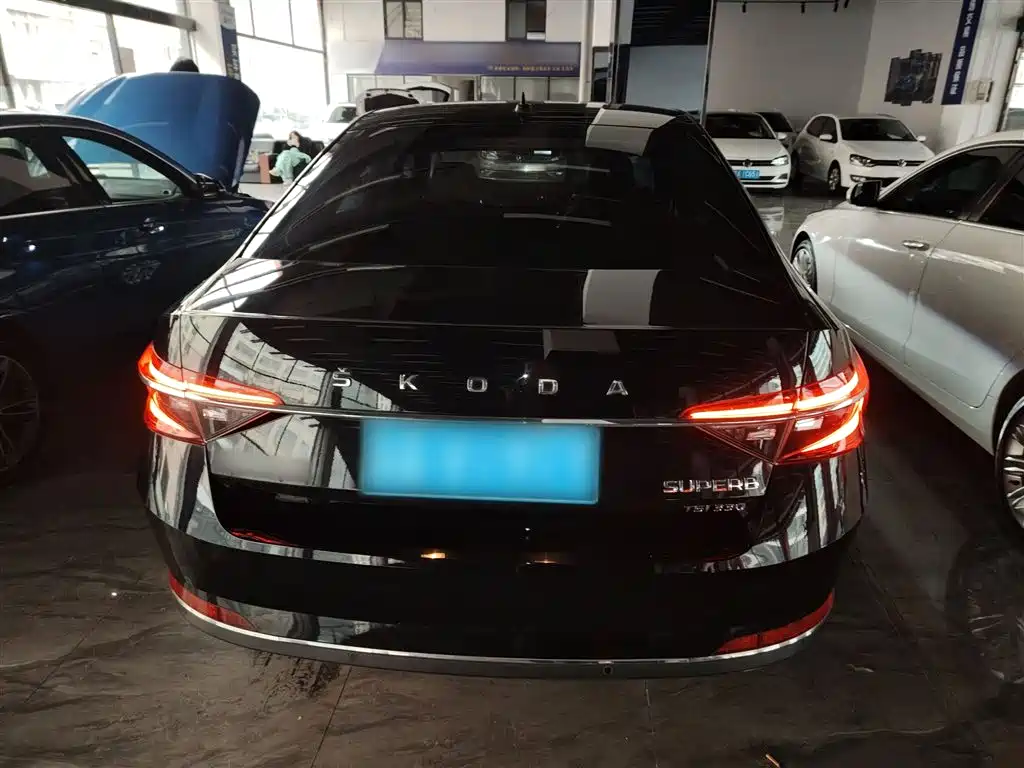 Škoda Superb 2019 Facelift TSI330 DSG Comfort фото 4