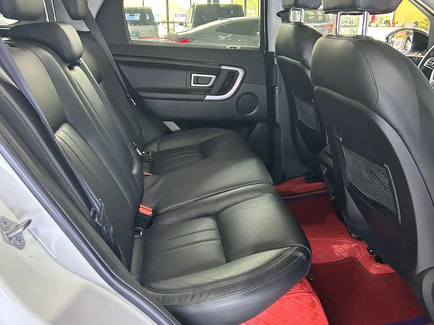 Land Rover Discovery Sport 2019 240PS SE Edition China V фото 16