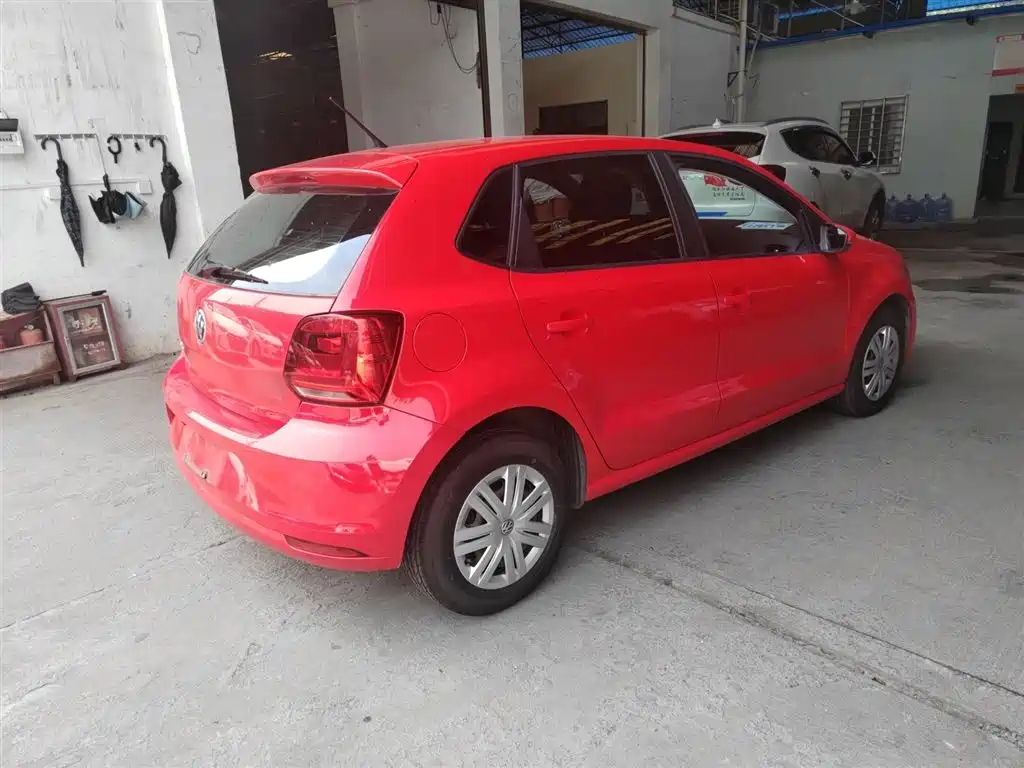 Volkswagen Polo 2018 1.5L Auto Safe Drive фото 5