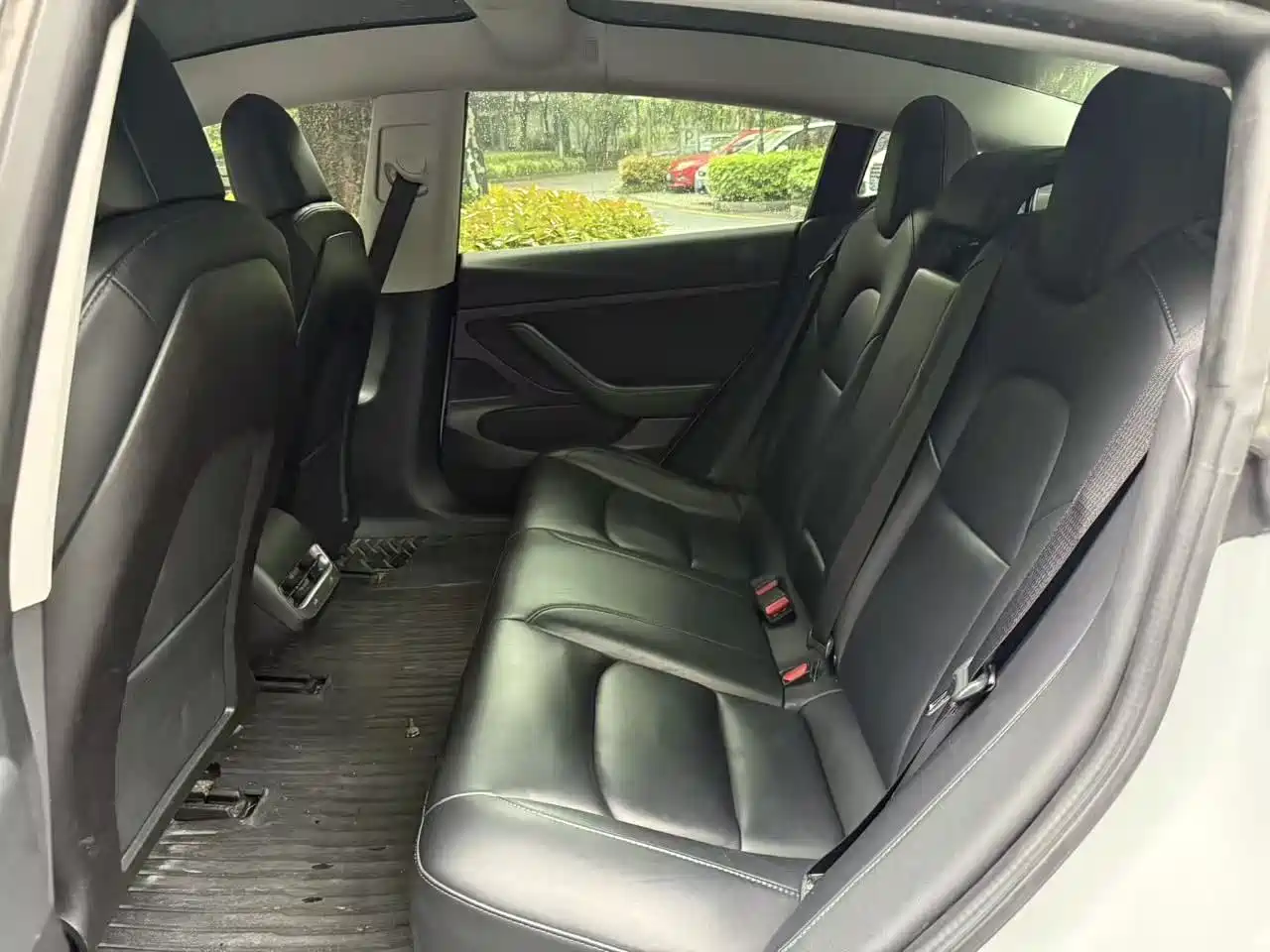 TESLA MODEL 3 (IMPORTED)