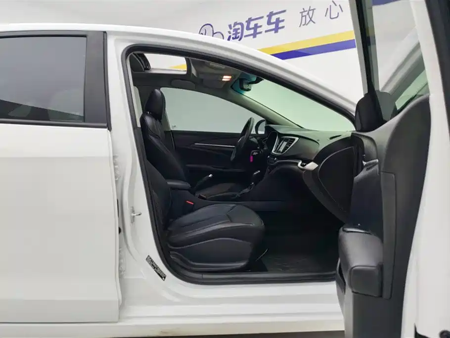 Buick Excelle 2021 Facelift Exemplar 1.5L Auto Elite фото 8