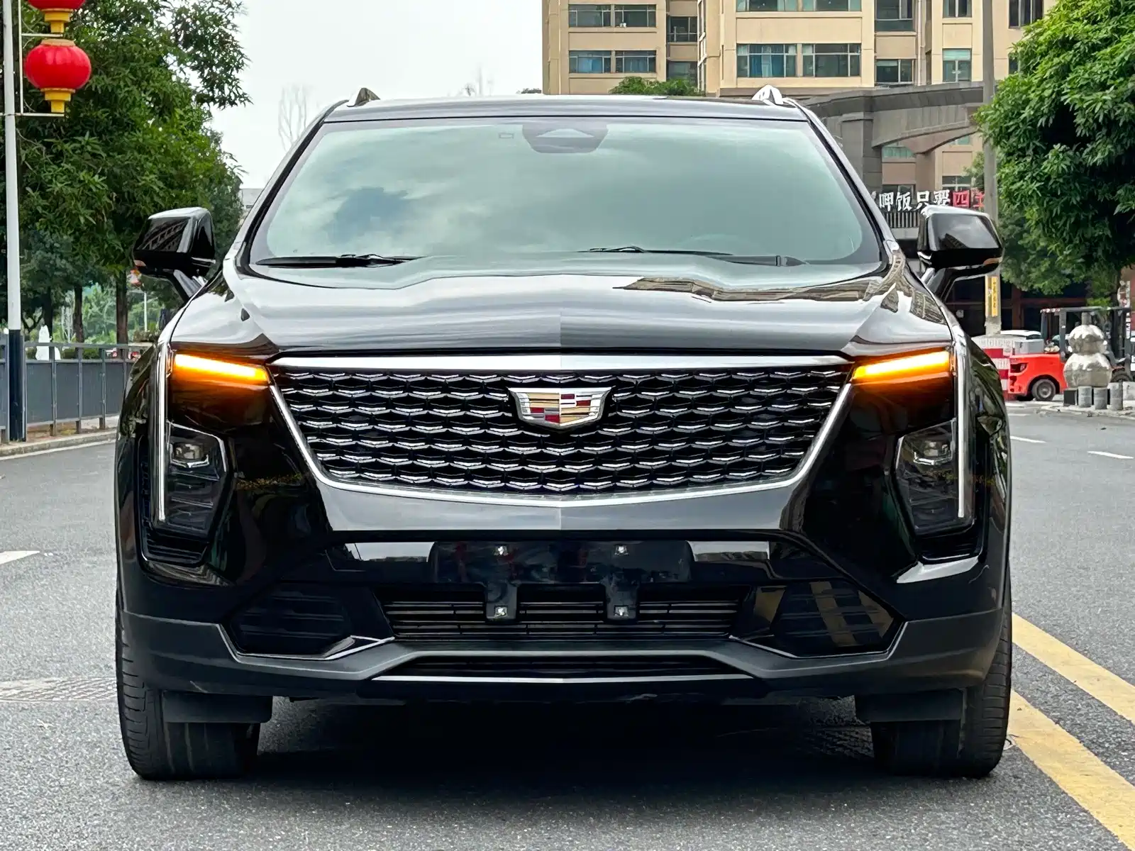 Photo 2 - Cadillac XT4