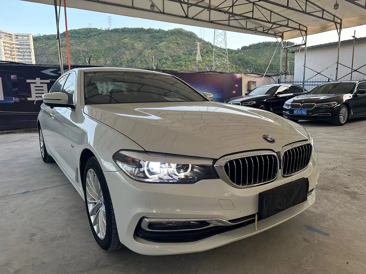 BMW 5 Series 2018 Facelift 530Li Leading Luxury Package фото 3