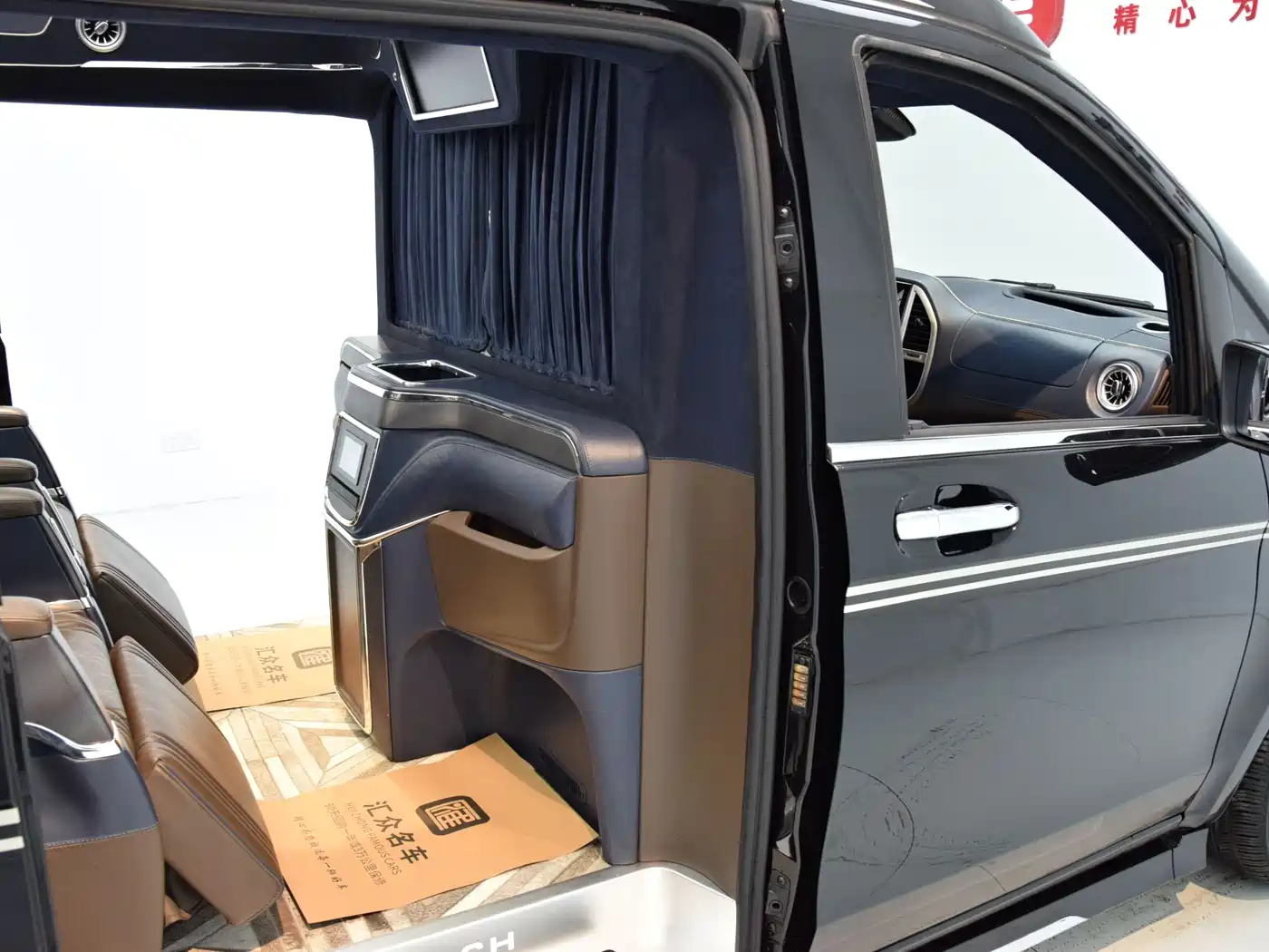 Mercedes-Benz Vito 2020 2.0T Business Edition (7-seater) фото 10