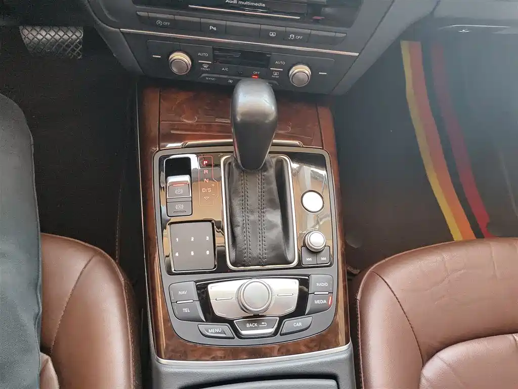 Audi A6L 2016 30 FSI Comfort фото 14