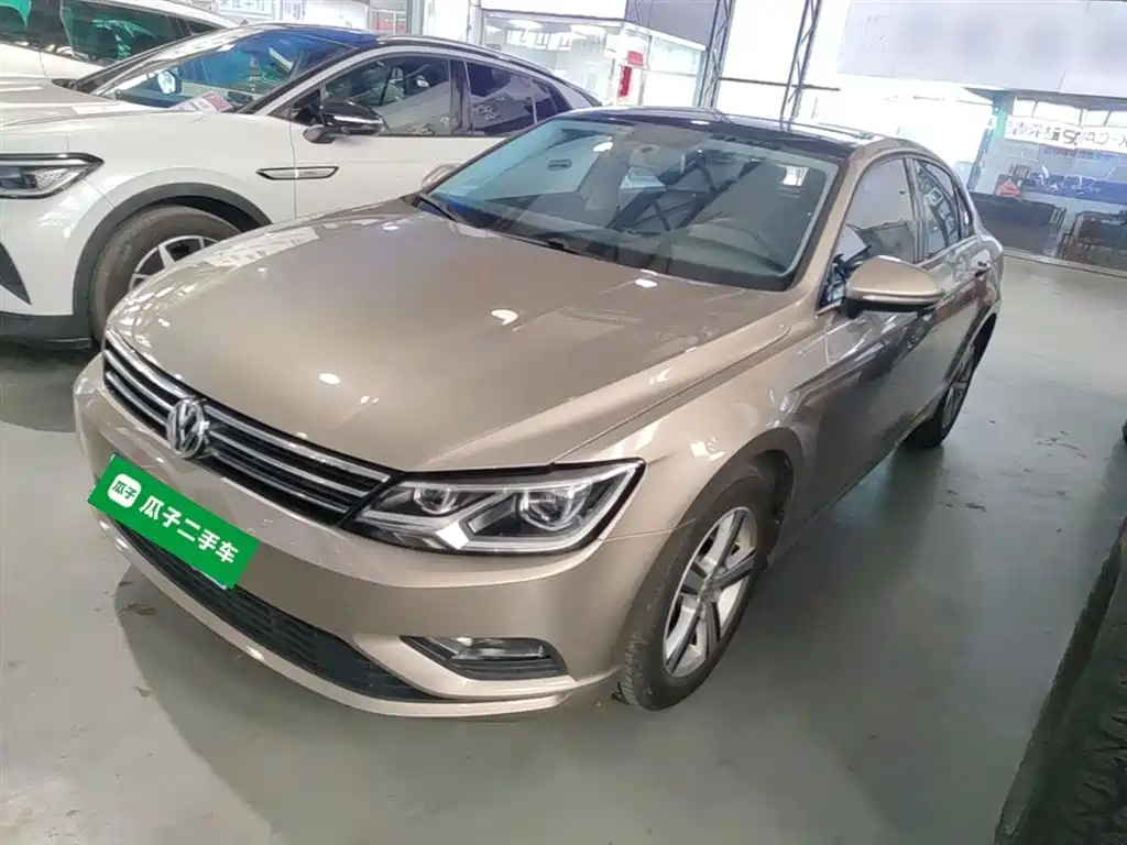 Volkswagen Lamando 2017 230TSI DSG Trend Edition фото 2